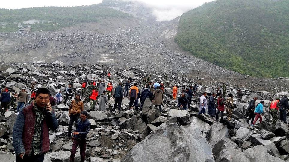 चीनको सिचुवानमा पहिरो जाँदा थुप्रै बेपत्ता