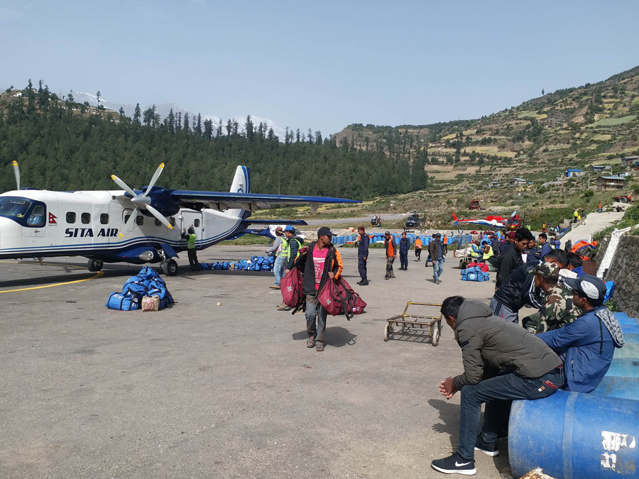 टिकट नपाउँदा विमानस्थलबाटै फिर्ता भए बिरामी