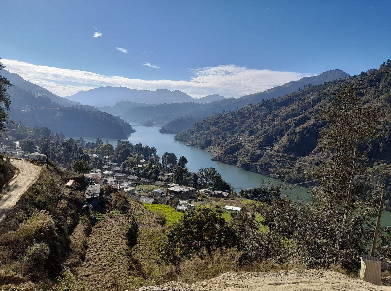 ग्रामीण भेगको सुन्दरताले भरिएको इन्द्र सरोवर अर्थात् कुलेखानी, घुम्ने जानेलाई टिकाईरहन्छ