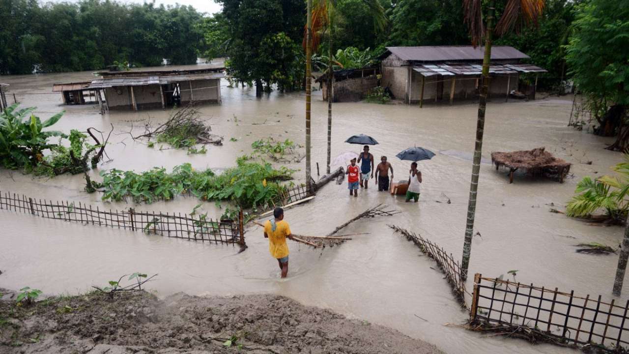 भारतको आसाम र मेघालयमा बाढी, ३२ जनाको मृत्यु