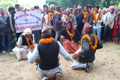 पाकापुस्ताको भरमा ‘मारुनी नाच’