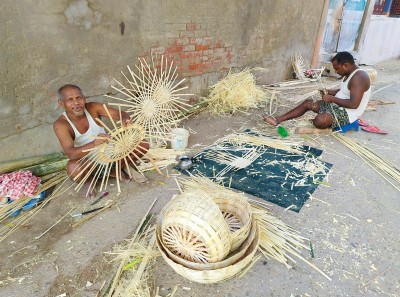 ‘दुखियाको हाँसोमा ईश्वरको बास’