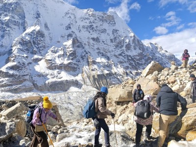 कञ्चनजङ्घा क्षेत्रमा पर्यटकको सङ्ख्या वृद्धि हुँदा होटल व्यवसाय चलायमान