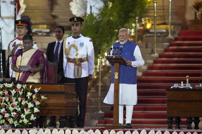 तेस्रो पदभार ग्रहणपछि किसानलाई पीएम किसान निधि किस्ता हस्तान्तरण गर्ने प्रधानमन्त्री मोदीको निर्णय