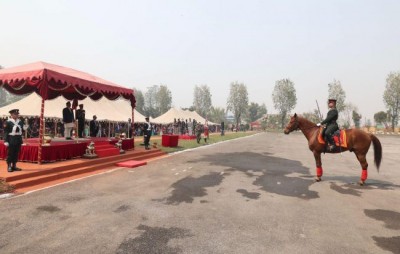 प्रधानमन्त्री प्रचण्डद्वारा सैनिक कवाज कार्यक्रम अवलोकन