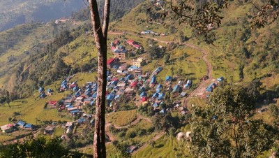 १ हप्ता हिँडेर गोरखा मतदान केन्द्र पुगे कर्मचारी