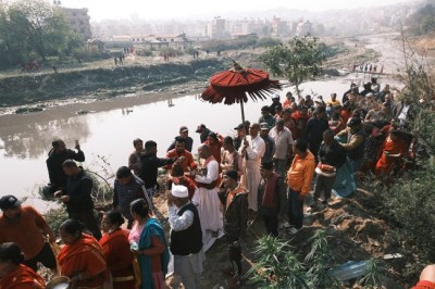 नख्खु दोभानमा ‘चोभाक्य म्वल्हु’ जात्रा मनाउन भक्तजनको भीड