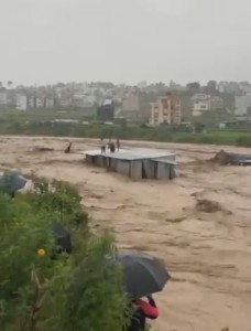 बाढी पहिरोमा परी एक सय जनाको मृत्यु, ६७ बेपत्ता