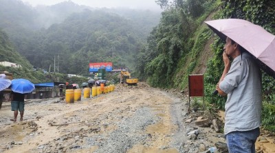 नौबिसे नागढुङ्गा सडक र पृथ्वीराजमार्ग राति पनि सञ्चालन