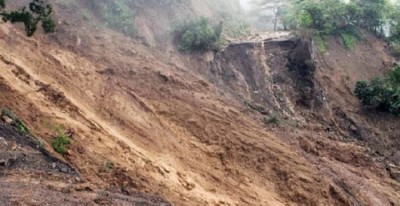 अर्घाखाँचीमा घरमाथि पहिरो खस्दा तीन बालबालिकाको मृत्यु, एकजना घाइते