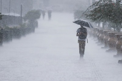 काठमाडौं लगायत पहाडी क्षेत्रमा आज, भोलि र पर्सि वर्षाको सम्भावना