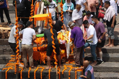 अभिनेता सानु ताम्राकारको पशुपति आर्यघाटमा गरियो अन्त्येष्टि