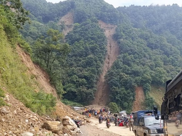 बाढीपहिरामा परी दुई सय ३९ जनाको मृत्यु