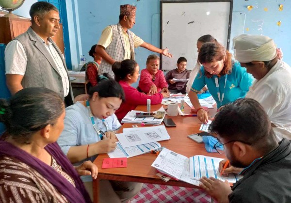 टोल टोलबाटै सामाजिक सुरक्षा भत्ता वितरण गर्न लामाटारका सेवाग्राहीको बैंक खाता खोलिँदै