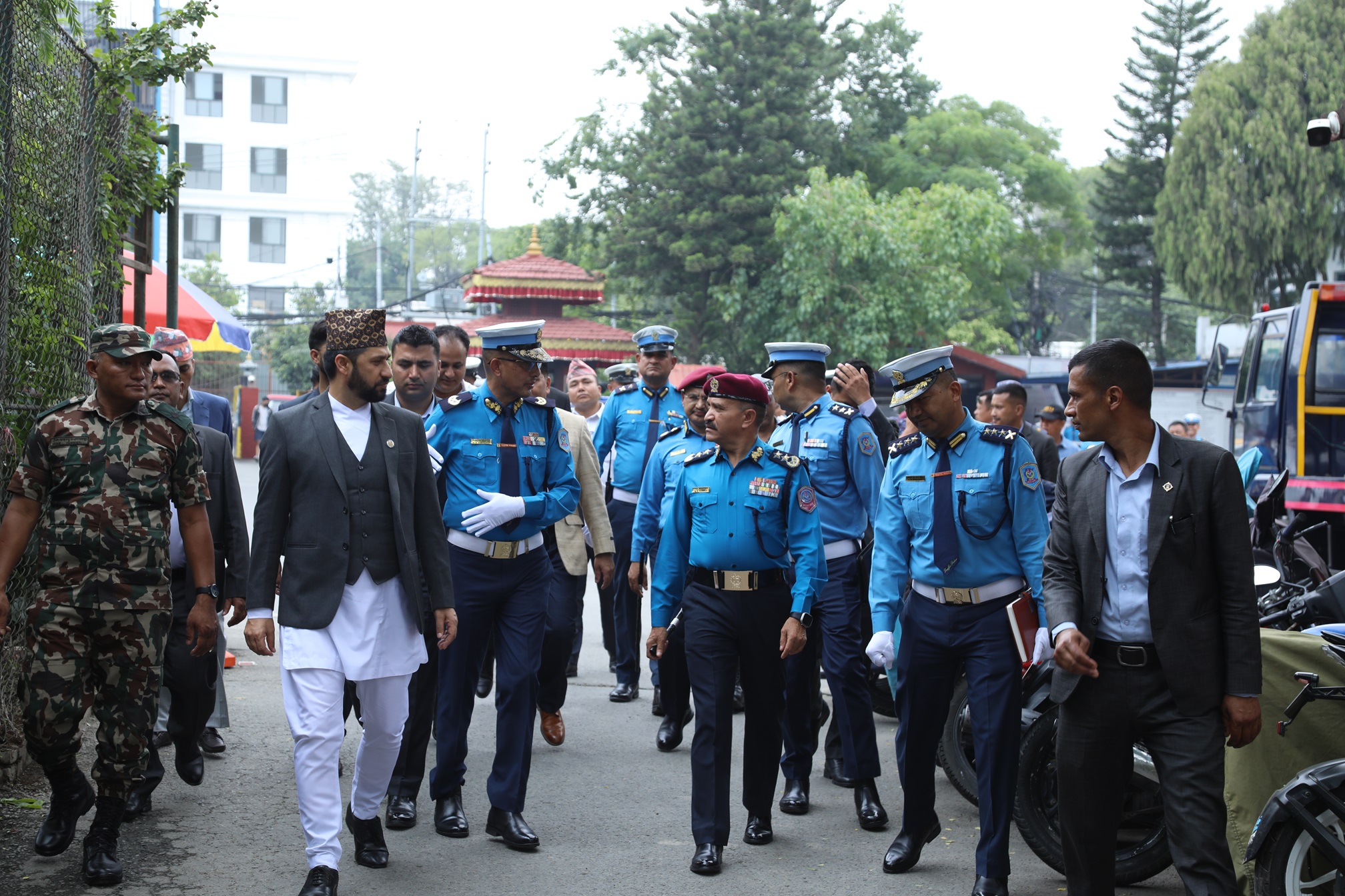 ट्राफिक प्रहरीलाई थप प्रविधिमैत्री बनाउनुपर्ने : गृहमन्त्री रवि लामिछाने