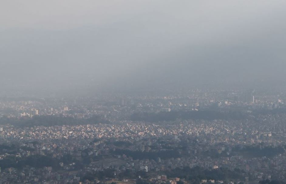 घट्दै काठमाडौंको तापक्रम, आज वर्षकै चिसो