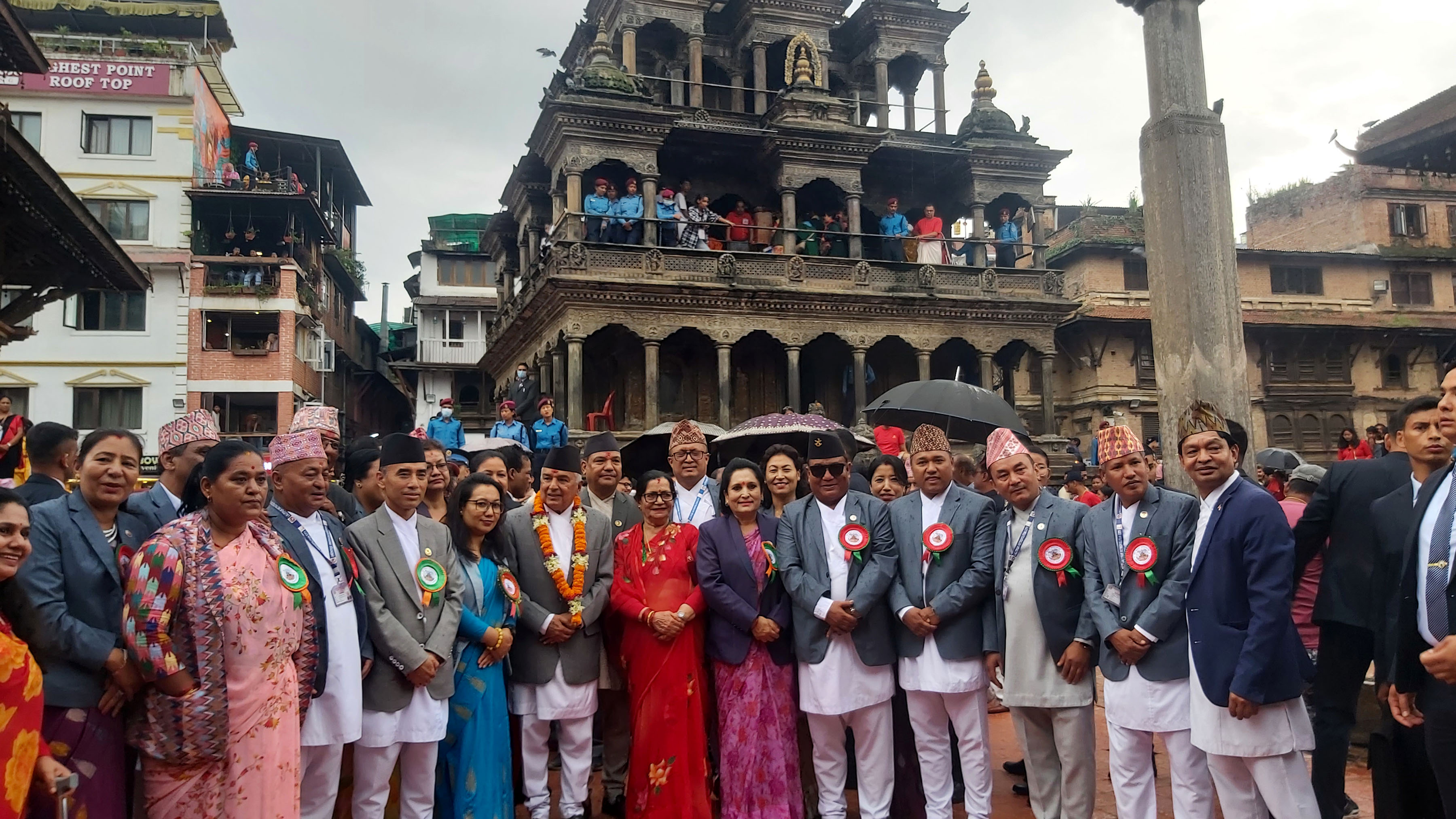 राष्ट्रपति पौडेलद्वारा कृष्णमन्दिरमा पूजाआराधना