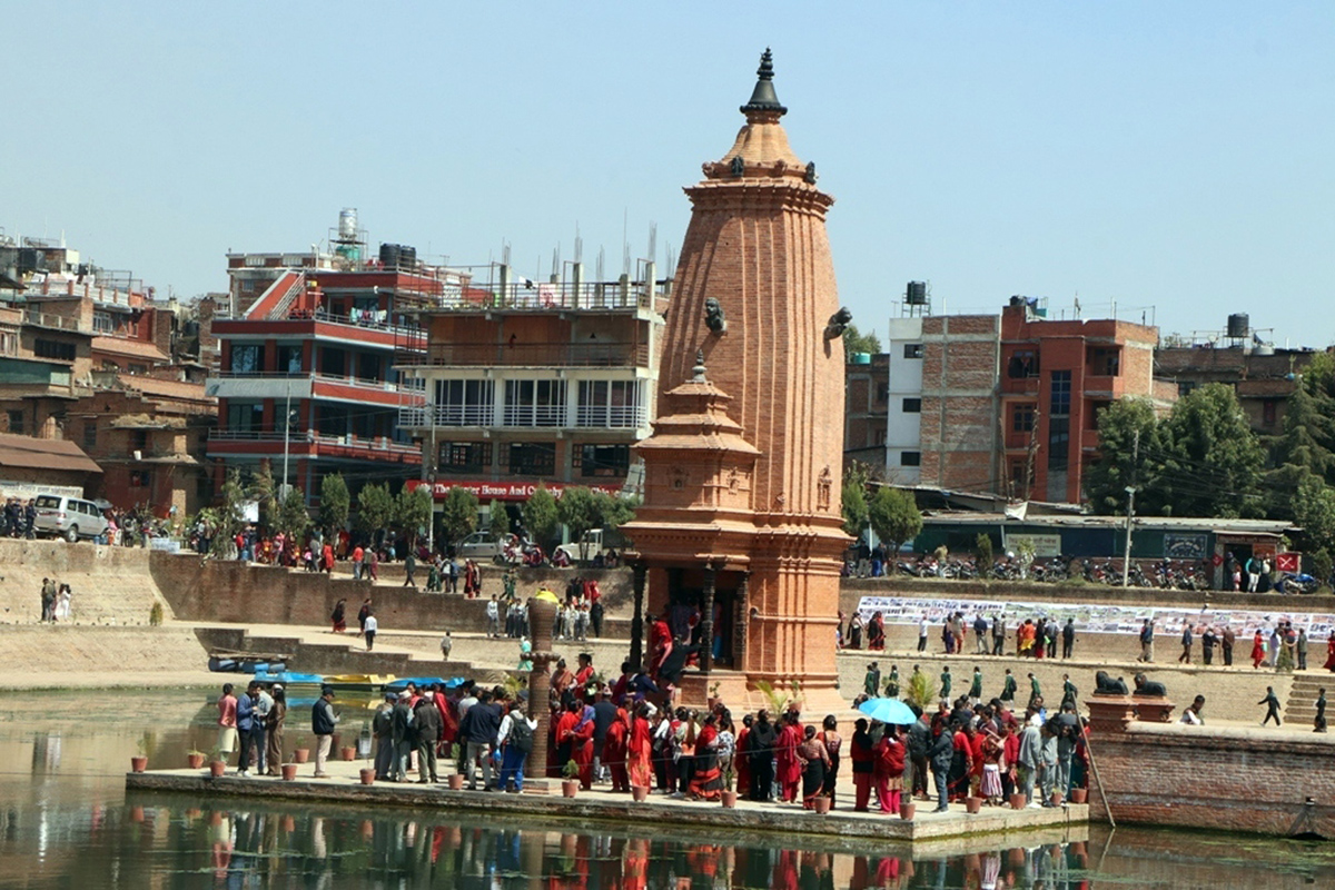 भक्तपुरको आठ सय वर्ष पुरानो भाजु पखू एवं जलेश्वर मन्दिरको बिजुक्छेँद्वारा उद्घाटन