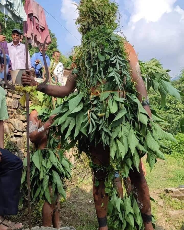 गौरापर्वमा पञ्चदेवल शिवधाम सप्तदेवल मन्दिर प्राङ्गणमा लाखेनाच