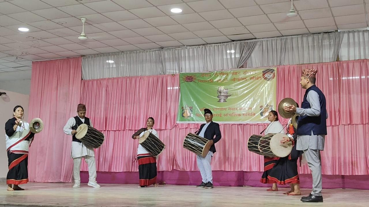 नेपाल छोड्न बाध्य नेवार समूदायका मानिसहरु हाल आफ्नो पहिचानको संरक्षणमा प्रयासरत रहेका छन्