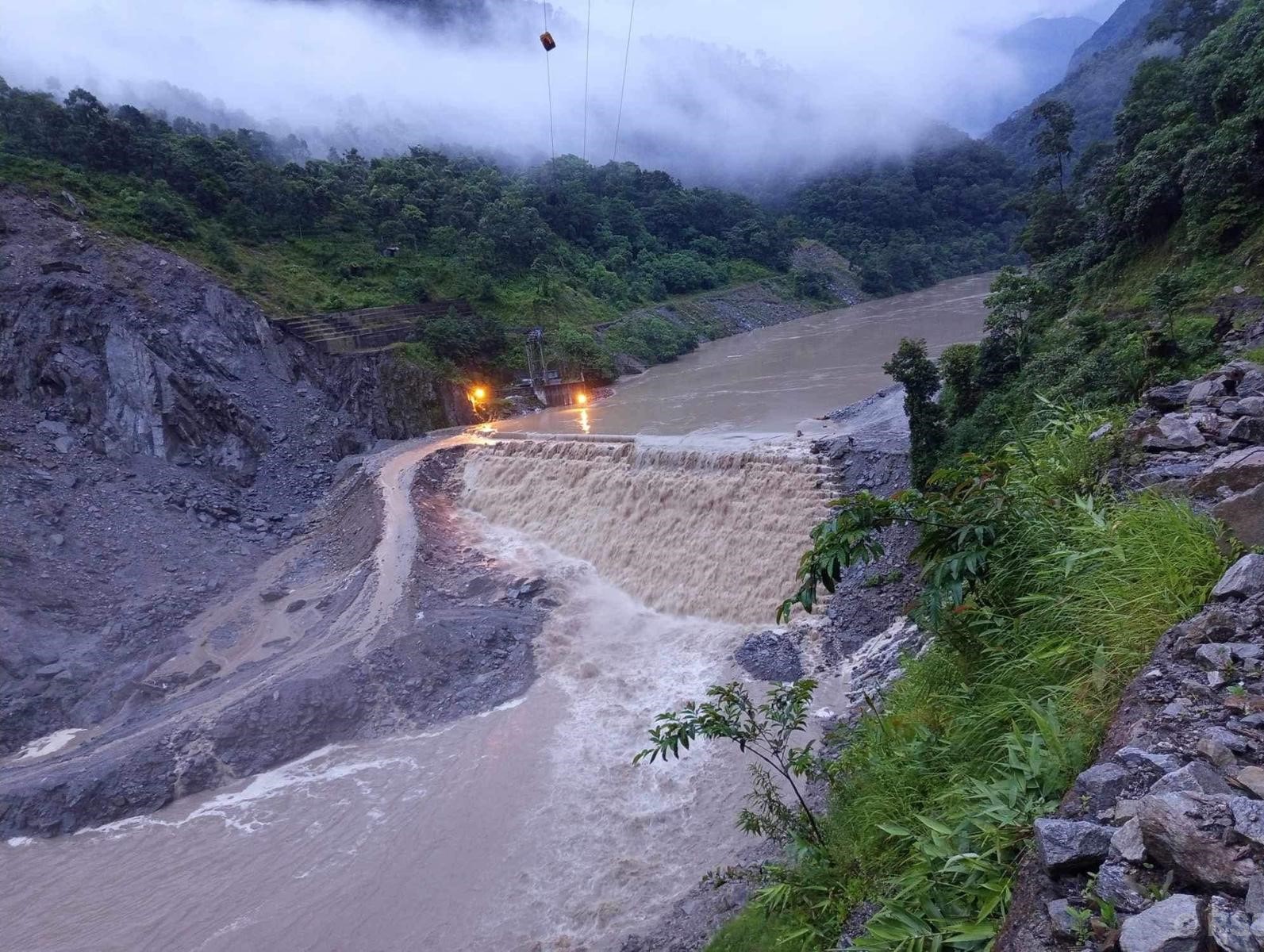 अरुणमा जलसतह बढेपछि सर्तकता अपनाउन आग्रह