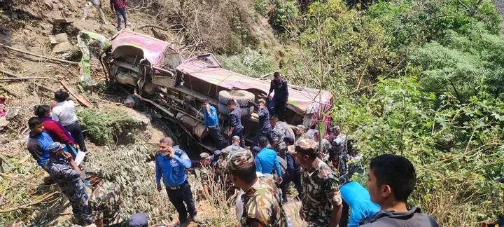 पाल्पाको जोरधारामा बस दुर्घटना हुँदा एक महिलाको मृत्यु, ३८ जना घाइते